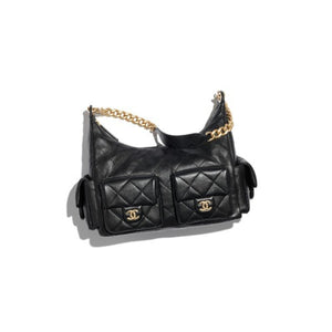 샤넬 25C 크루즈 포켓 호보백 블랙 라지/맥시 (김고은,모델 아이린 착용)