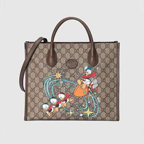 구찌 X 디즈니 도널드덕 토트백 (카이,아이유 착용)