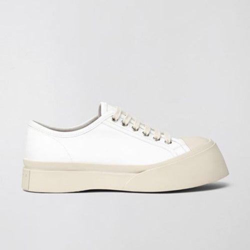 마르니 파블로 스니커즈 화이트