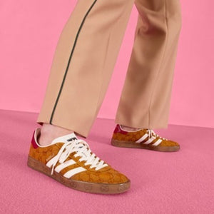 구찌 X 아디다스 가젤 스니커즈 베이지/화이트 (안효섭 착용)