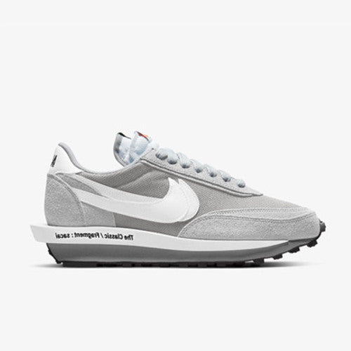 나이키 X 사카이 X 프라그먼트 LD와플 스니커즈 스모크 그레이