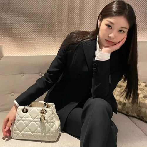 디올 레이디백 95.22 스몰 화이트 금장/은장 (김연아 착용)