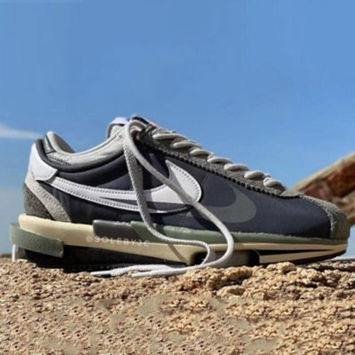 나이키 X 사카이 줌 코르테즈 4.0 그레이