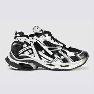 발렌시아가 러너 스니커즈 블랙 화이트 (송민호 착용)