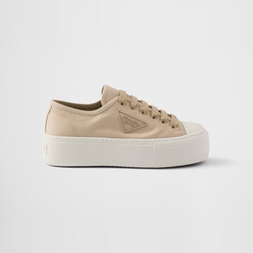 프라다 레이스 패브릭 스니커즈 베이지 1E407N