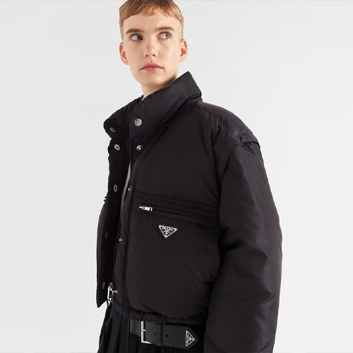 프라다 크롭 리나일론 다운 자켓 29Y132