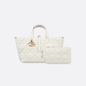 디올 뚜주흐 미디움 숄더백 화이트 (김민하 착용)