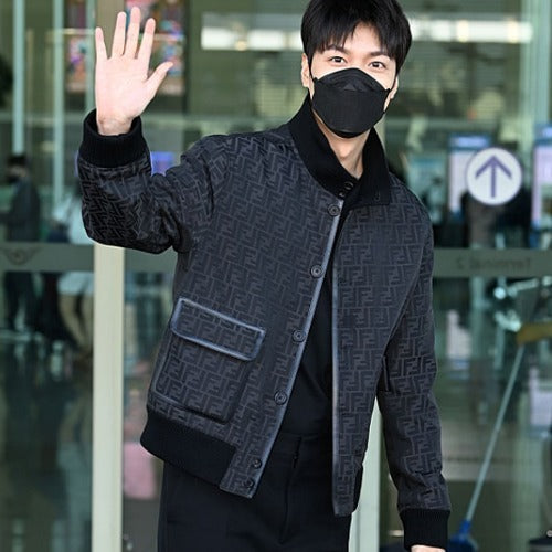 펜디 모노그램 자카드 블루종 하이넥 자켓 블랙 (이민호 착용)