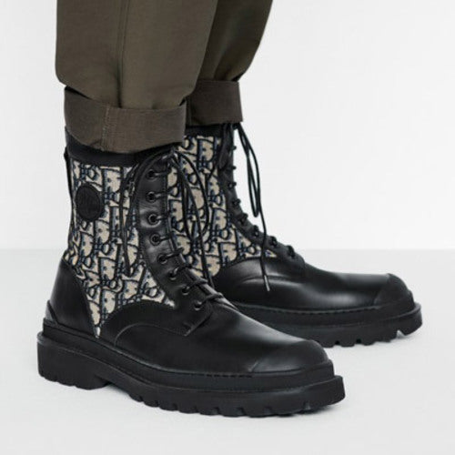 디올 오블리크 익스플로러 앵클 부츠