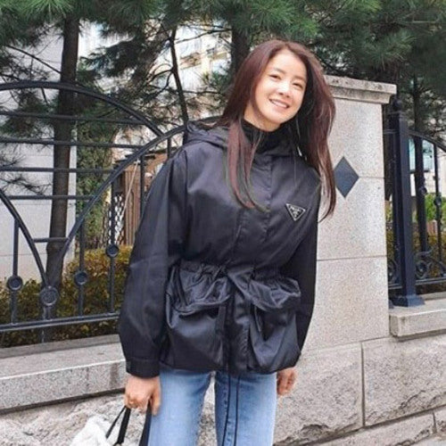 [국내배송] 프라다 나일론 오버사이즈 드로스트링 지퍼 자켓 (이시영 착용)