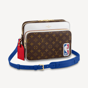 루이비통 X NBA 닐 메신저백 모노그램