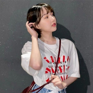 [국내배송] 메종마르지엘라 테이프 프린트 반팔티 2color (예린 착용) - 재입고 -