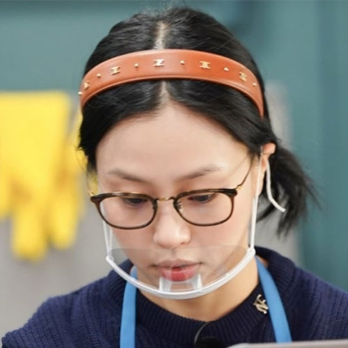 셀린느 골드 메탈 장식 헤어밴드 브라운 (고민시 착용)