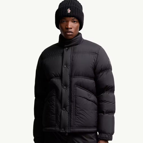 몽클레어 세르누르 숏 다운 재킷 블랙