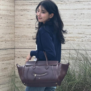 셀린느 뉴 러기지 스마일링 백 미디엄 딥 브라운 (수지,뷔 착용)